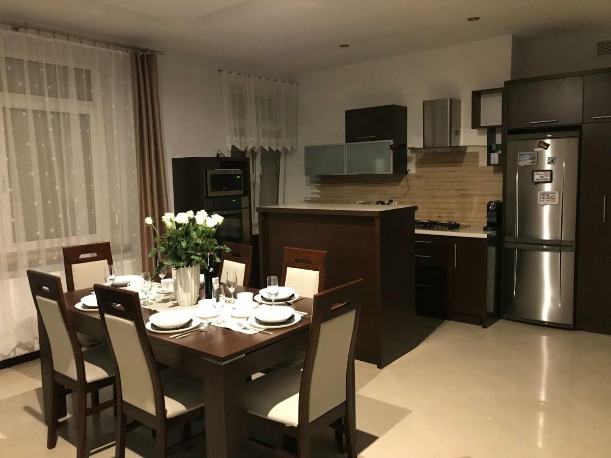 Apartment Family Cracovia Esterno foto